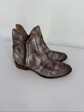 🦥 Seychelles suede Metallic silver and  Brown Ankle Booties with Side Zip